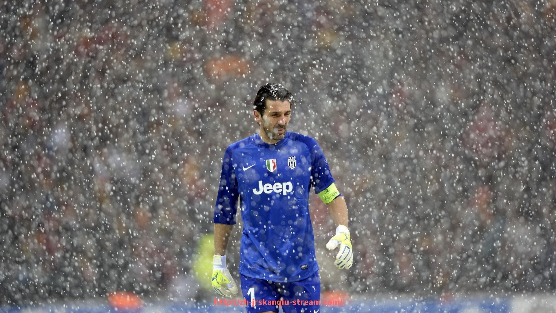 JRS低调看球-世俱杯首次使用VAR的具体场次及技术应用解析